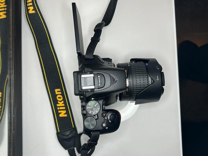 Nikon D5600 + AF-P DX 18-55mm G VR, Audio, Tv en Foto, Fotocamera's Digitaal, Zo goed als nieuw, Nikon, Ophalen