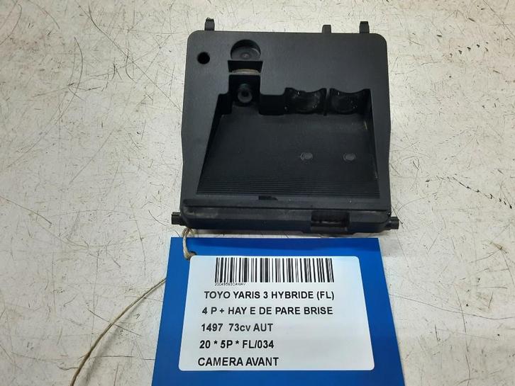 CAMERA VOOR Toyota Yaris III (P13) (881810D020), Auto-onderdelen, Overige Auto-onderdelen, Toyota, Gebruikt