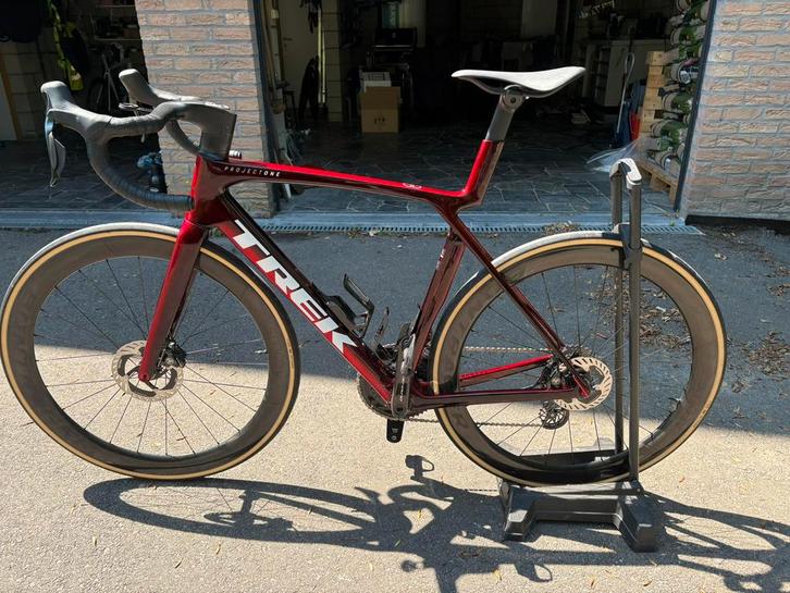 Trek Madone Gen 8 SLR 9, Vélos & Vélomoteurs, Vélos | Vélos de course, Comme neuf, Enlèvement ou Envoi