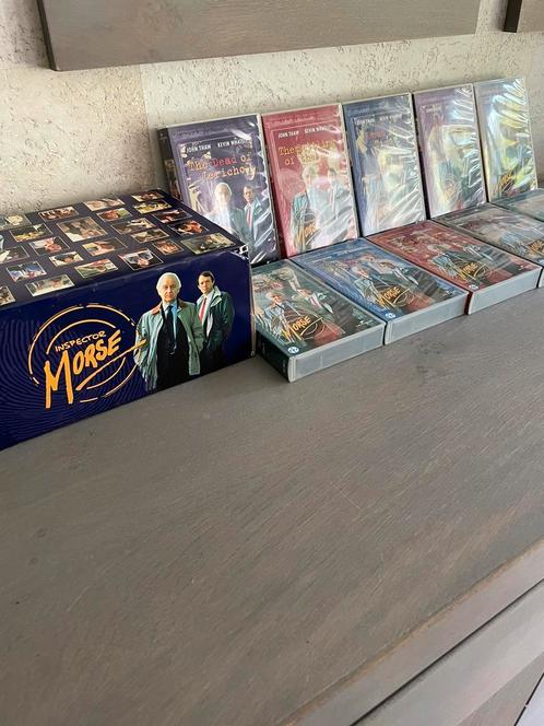 Collection de 10 VHS inspecteur Morse en excellent état, CD & DVD, VHS | Film, Enlèvement ou Envoi