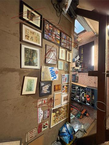 Kaders schilderijen beschikbaar voor biedingen