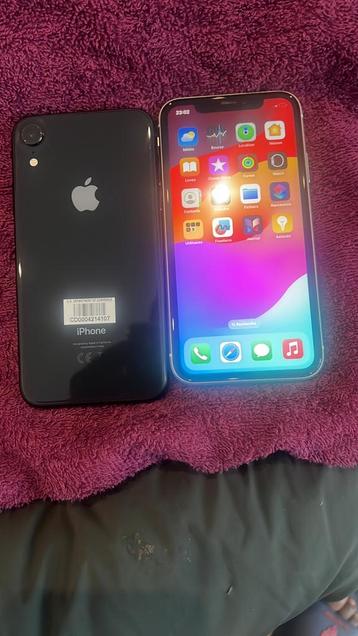 iPhone Xr 64 gb 110 euros 128 gb: 125 euros 256 gb: 145 eu  beschikbaar voor biedingen