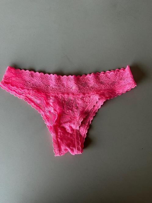 Victoria's secret roze onderbroek XS, Kleding | Dames, Ondergoed en Lingerie, Roze, Ophalen of Verzenden