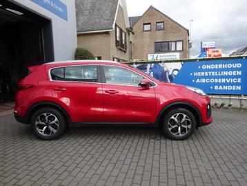 Kia Sportage 1.6 benzine met Navi en Airco enz...