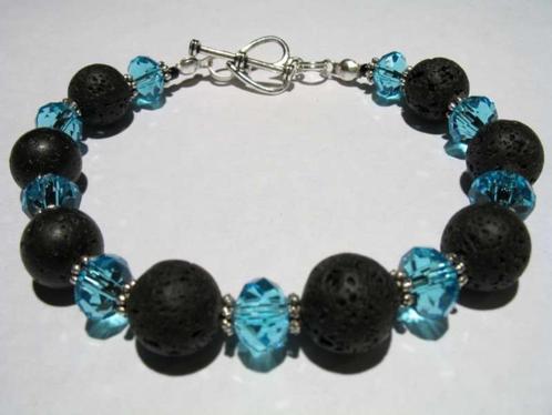 Armband: lava parels en kristal: aqua marine, Handtassen en Accessoires, Armbanden, Nieuw, Overige materialen, Blauw, Met bedels of kralen