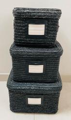 3 boîtes de rangement noires empilables avec couvercles, Comme neuf, Enlèvement ou Envoi