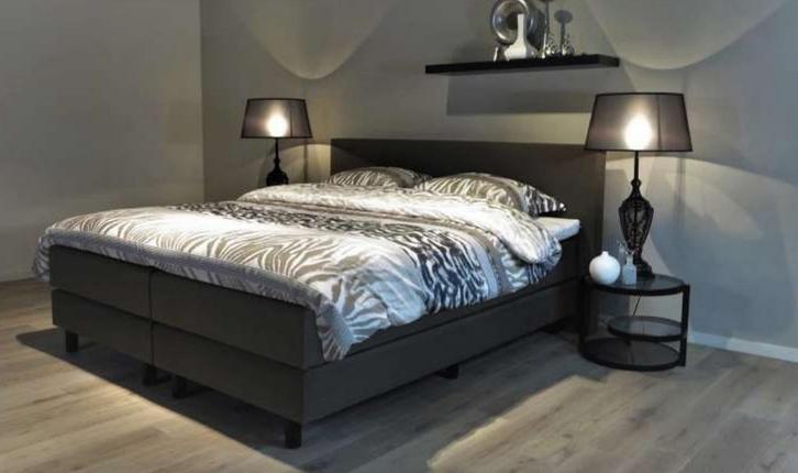 Boxspring 160/200, Huis en Inrichting, Slaapkamer | Boxsprings, Zo goed als nieuw, 160 cm, 200 cm, Tweepersoons, Ophalen