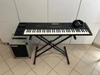 Professioneel Keyboard Roland XP-80 met versterker Cube-60, Gebruikt, Roland, Ophalen of Verzenden, Met standaard