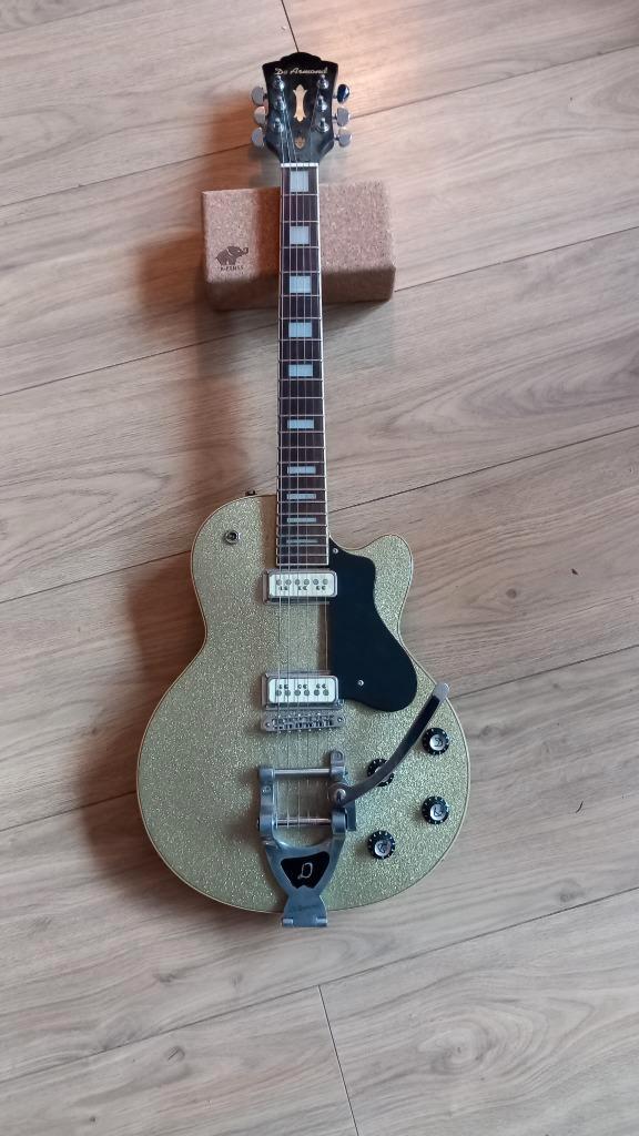 Dearmon m75t - Champagne sparkle (lichte opknapper), Muziek en Instrumenten, Snaarinstrumenten | Gitaren | Elektrisch, Gebruikt