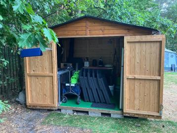 universeel tuinhuis beschikbaar voor biedingen