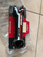 Nouvelle tige entièrement en carbone de la FSA 13cm, Vélos & Vélomoteurs, Neuf, Vélo de course, Fsa, Guidon