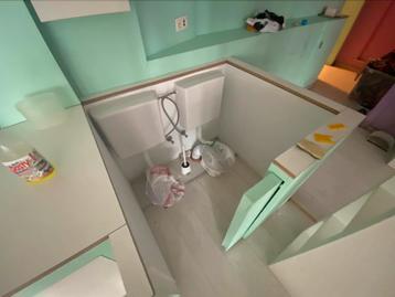 Toilette pour enfant avec bac chasse d’eau.Idéal pour creche beschikbaar voor biedingen