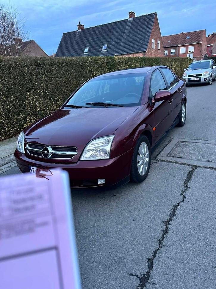 Opel vectra 138121 km met keuring, Auto's, Opel, Bedrijf, Vectra, Airconditioning, Diesel, Euro 3, Handgeschakeld, Rood, Ophalen