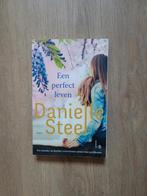 Danielle Steel - Een perfect leven, Boeken, Chicklit, Ophalen of Verzenden, Zo goed als nieuw