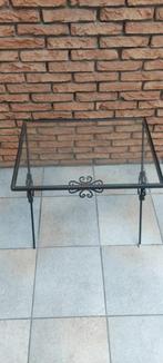 Kleine antieke glazen tafel, Ophalen