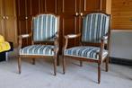 2 antieke armstoelen, Ophalen