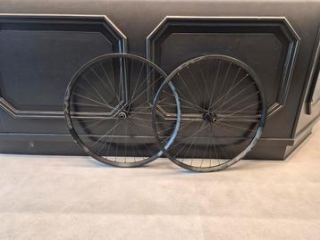 Raceface Ar30 - nieuwe wielset -29 inch beschikbaar voor biedingen