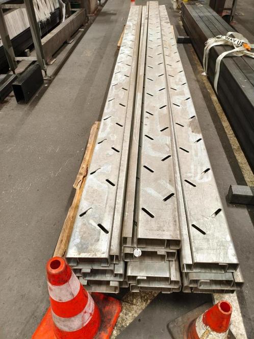 Trapwang Trap profiel zijkant gegalvaniseerd ijzer nieuw, Doe-het-zelf en Bouw, Ladders en Trappen, Nieuw, Trap, Ophalen