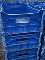 Blauwe plastieken bakken stapelbakken kratten, Doe-het-zelf en Bouw, Kratten en Dozen, Gebruikt, 40 tot 60 cm, 50 tot 75 cm, Ophalen of Verzenden
