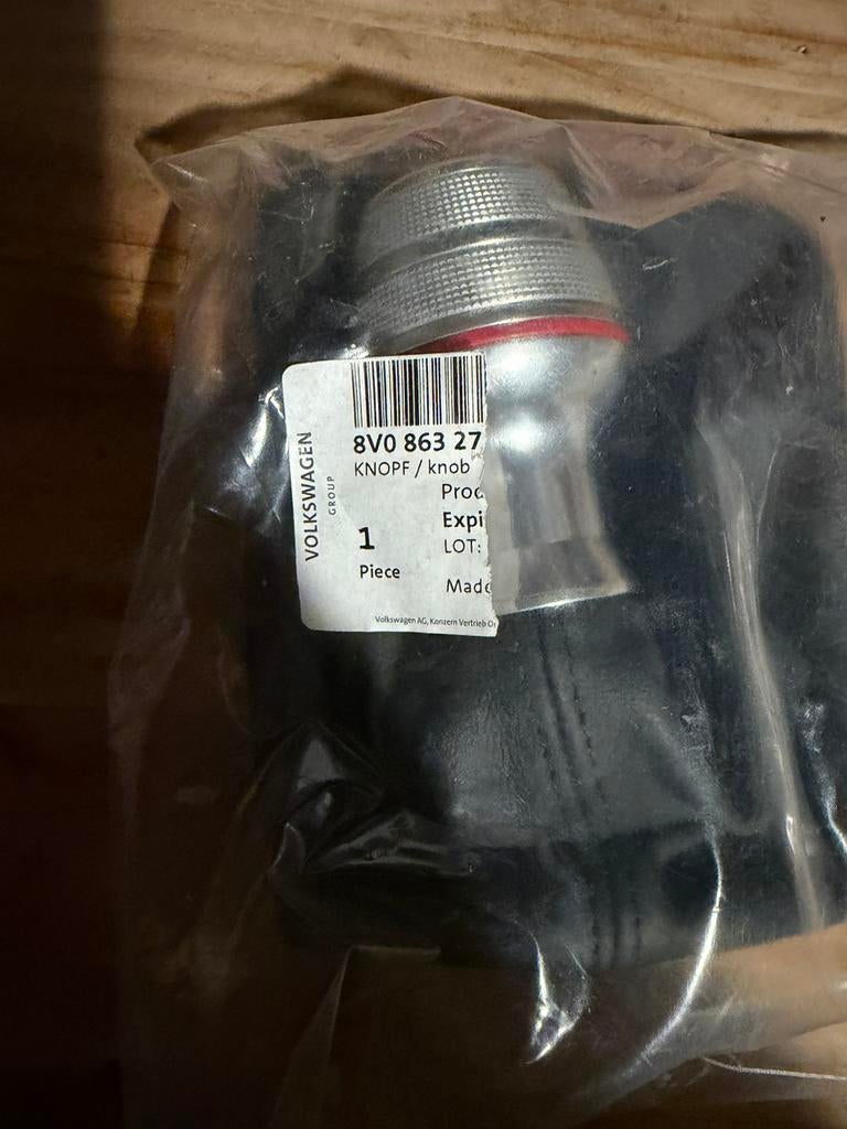 Pommeau de vitesse audi s1, Enlèvement, Audi