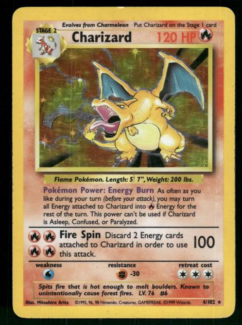 Charizard 4/102 - Base, Hobby en Vrije tijd, Verzamelkaartspellen | Pokémon, Gebruikt, Verzenden