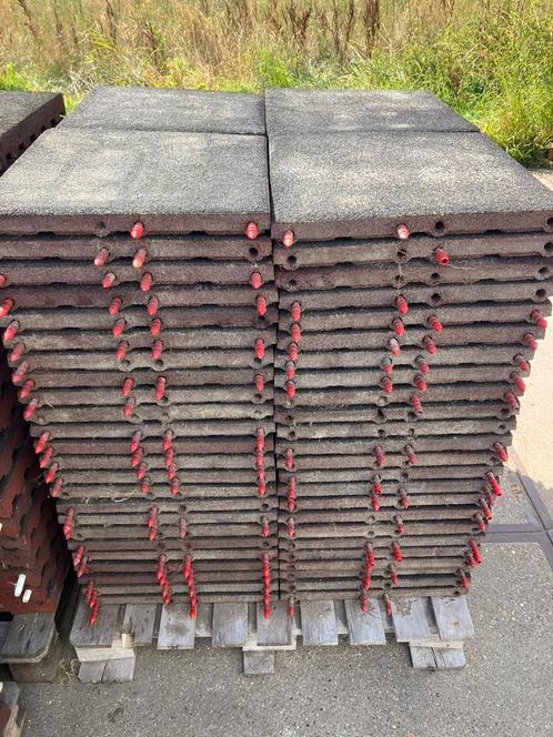 🐴 96 vochtdoorlatende rubberen stalmatten 50x50x4,5cm 🐴, Dieren en Toebehoren, Stalling en Weidegang