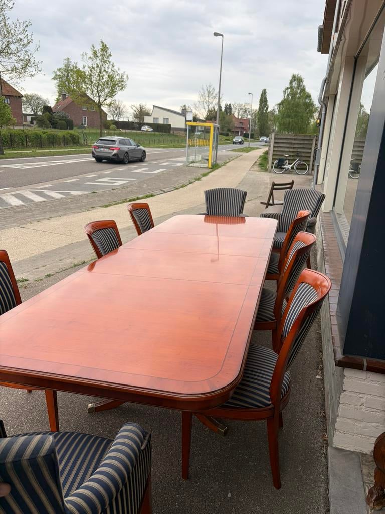 Heldense eetkamer., Ophalen