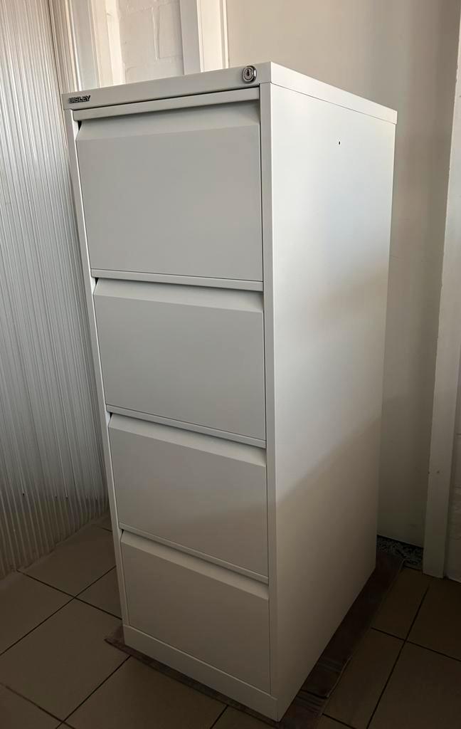 Archiefkast, ladekast, opbergkast Bisley, Huis en Inrichting, Kasten | Roldeurkasten en Archiefkasten, Zo goed als nieuw, Metaal