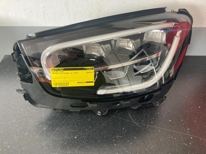 Phare gauche d'un Mercedes GLC-Klasse, Autos : Pièces & Accessoires, Éclairage, Mercedes-Benz, Neuf, 3 mois de garantie, Enlèvement ou Envoi
