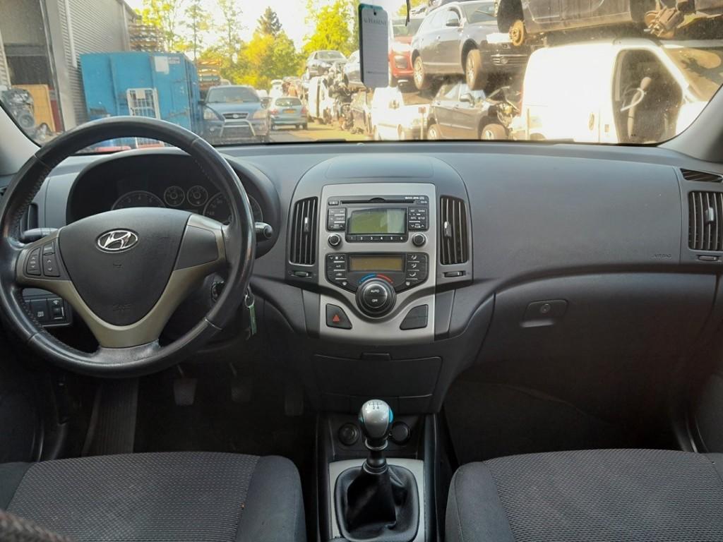 RADIO Hyundai i30 (FD) (01-2007/11-2011), Gebruikt, Hyundai