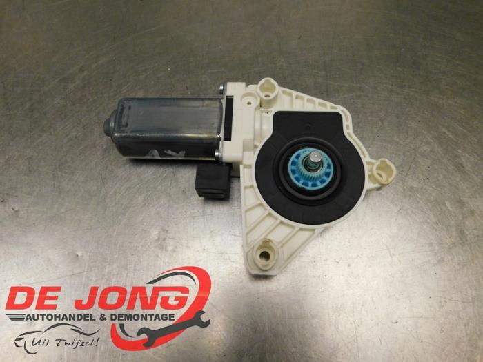 Moteur de vitre portière d'un Volkswagen Golf, Volkswagen, -, 3 mois de garantie, Utilisé