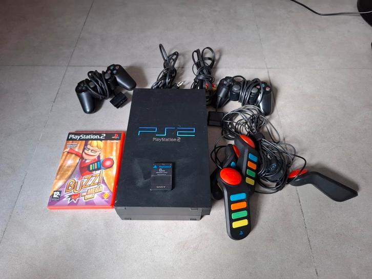 Pack Complet PS2  + 2 Manettes + Jeu Buzz + Carte mémoire, Games en Spelcomputers, Spelcomputers | Sony PlayStation 2, Gebruikt