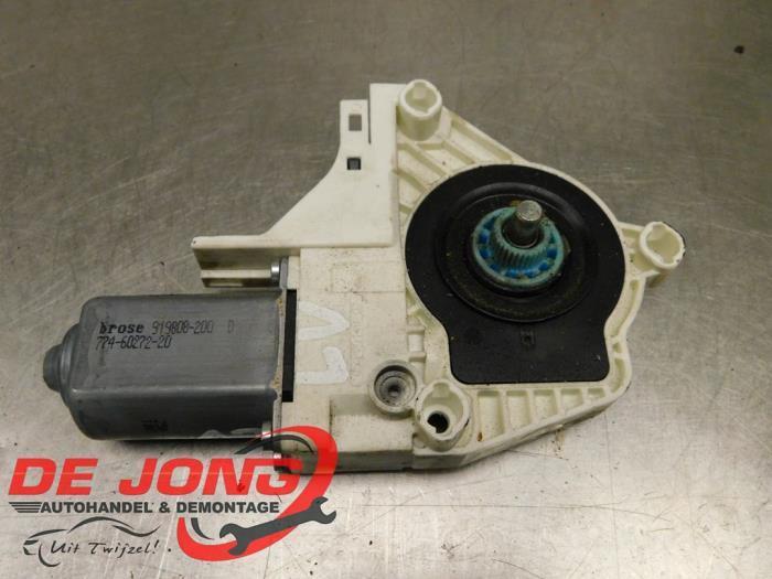 Moteur de vitre portière d'un Volkswagen Touareg, Autos : Pièces & Accessoires, Carrosserie & Tôlerie, Volkswagen, Utilisé, 3 mois de garantie