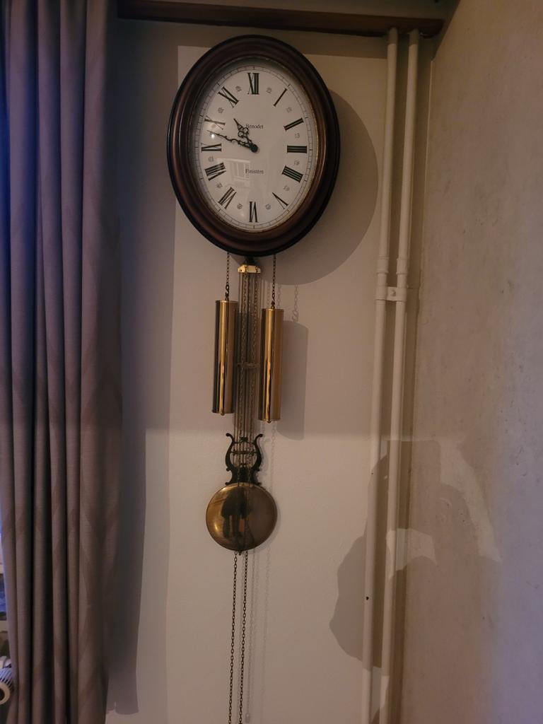 Wandklok Bénodet Finistère met harpslinger, Ophalen