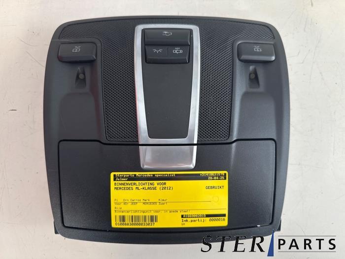Eclairage intérieur avant d'un Mercedes ML-Klasse, 3 mois de garantie, Utilisé, -, -