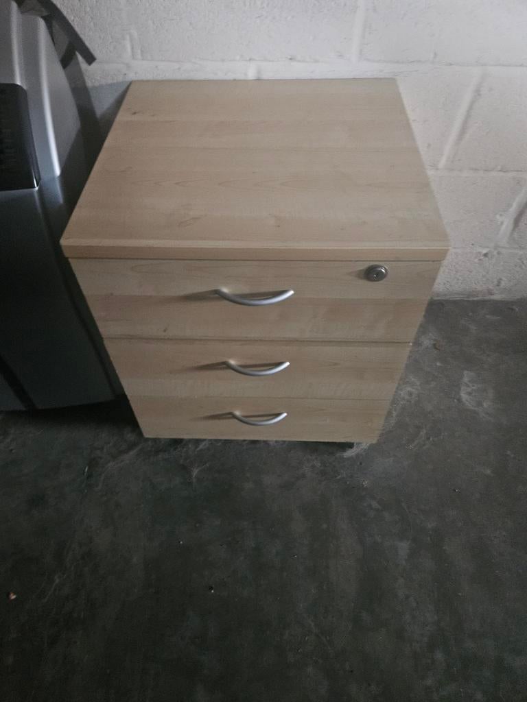 4 kleine kastjes zie foto's, Ophalen