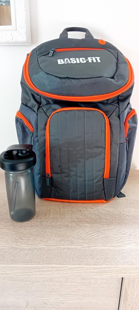 Grand sac à dos Basic fit avec gourde, Bijoux, Sacs & Beauté, Sacs | Sacs à dos, Neuf, Autres marques, 25 à 40 cm, 45 à 60 cm