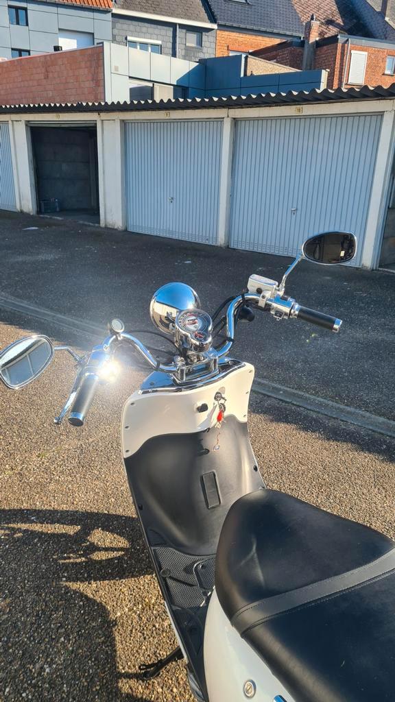 Sym scooter b klasse, Fietsen en Brommers, Scooters | SYM, Gebruikt, Allo, Klasse B (45 km/u), Benzine, Ophalen