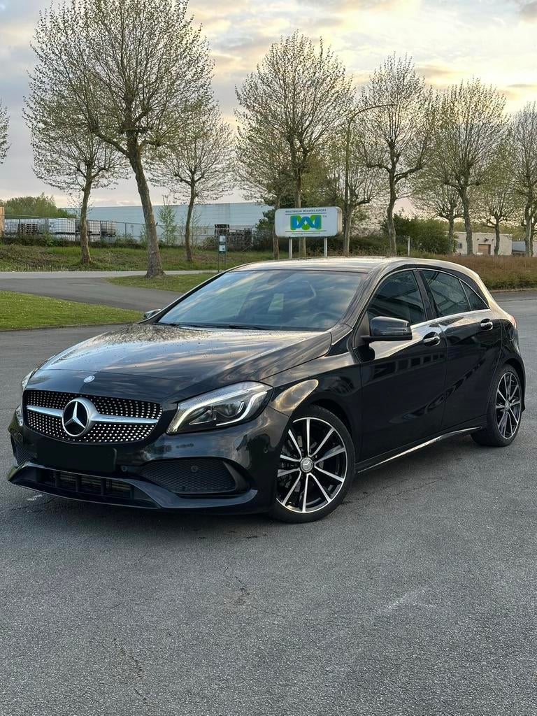 Mercedes Classe A200 AMG line 150ch 2016 full  CT OK, Autos, Mercedes-Benz, Particulier, Classe A, Rétroviseurs électriques, Essence