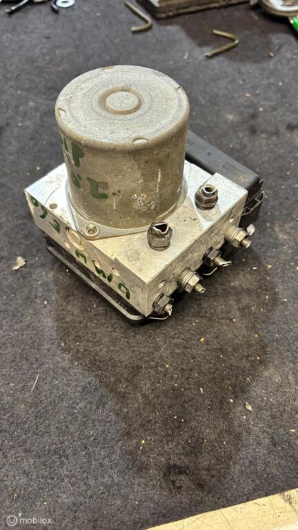 ABS pomp BMW 5-serie E60 LCI ('06-'10) 3451677484801, Autos : Pièces & Accessoires, Freins & Transmission, BMW, Utilisé, Enlèvement ou Envoi