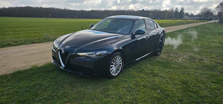 Alfa romeo giulia 2.0t 2017 schade, Auto's, Alfa Romeo, Particulier, Giulia, ABS, Achteruitrijcamera, Adaptieve lichten, Adaptive Cruise Control