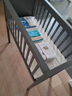 Babybedje met toebehoren, Kinderen en Baby's, Kinderkamer | Bedden, Ophalen, Zo goed als nieuw, Minder dan 140 cm, Matras
