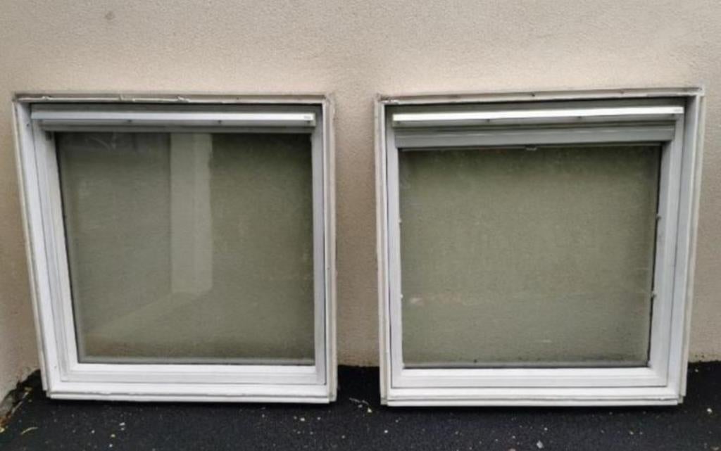 velux 114x118 bois blanc + raccord + store + option pose, Bricolage & Construction, Enlèvement, Utilisé, Double vitrage