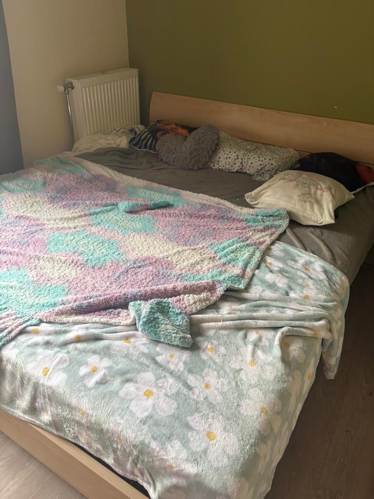2 persoonsbed 1,80 op 2, Huis en Inrichting, Ophalen, Zo goed als nieuw