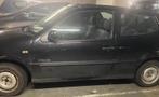 Exportation d'une VW Polo manuelle à essence 1400. 550 e, Autos, Volkswagen, Achat, Cabriolet, Boîte manuelle, Bleu