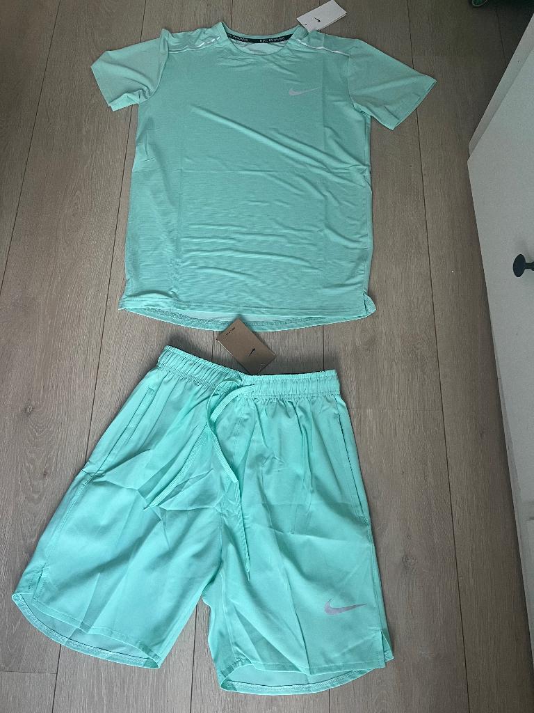 Ensemble sport, Enlèvement, Neuf, Taille 46 (S) ou plus petite