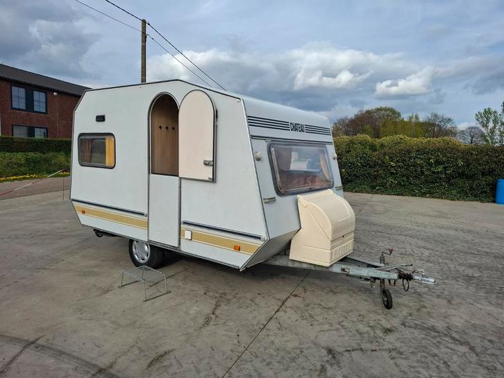 Prachtige chateau caravan mtm 750kg, Caravanes & Camping, Caravanes, Particulier, Siège de train, Chateau, Réfrigérateur, Fenêtres ouvrantes