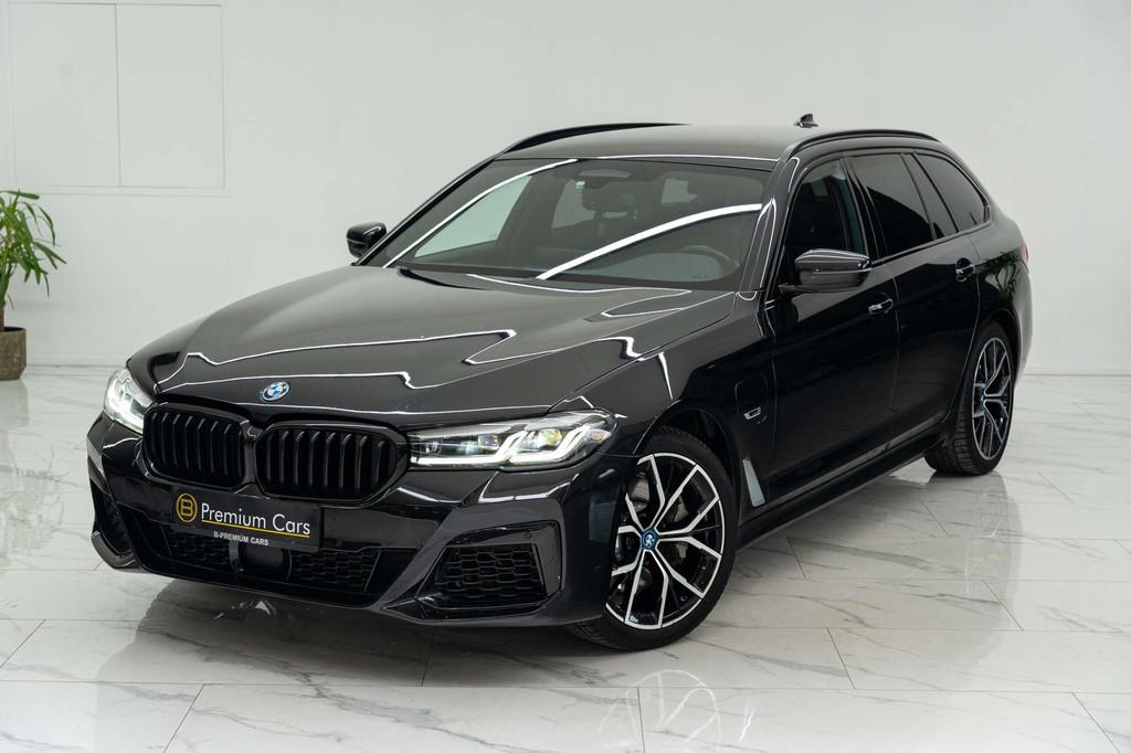 BMW 530 e xDrive touring M-pack! Full, Sfeer, ACC, Trekhaak!, Automaat, 215 kW, 4 cilinders, Zwart