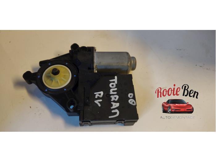 Moteur de vitre portière d'un Volkswagen Touran, Autos : Pièces & Accessoires, Carrosserie & Tôlerie, Volkswagen, Utilisé, 3 mois de garantie