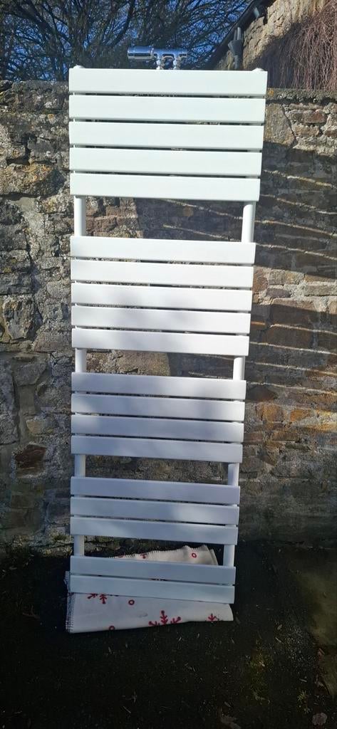 Radiateur - chauffe serviettes, Bricolage & Construction, Chauffage & Radiateurs, Enlèvement, Utilisé, 80 cm ou plus, Radiateur